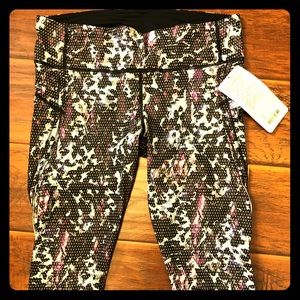 Lululemon Top Speed Crop size 8